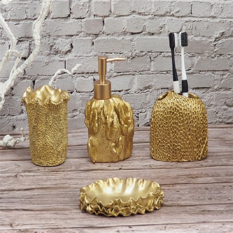 Unregelmäßige Form Goldenes PolyResin Badezimmer Setzt Haushaltswerkzeuge