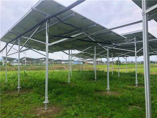 Solarfarm-Montagestruktur