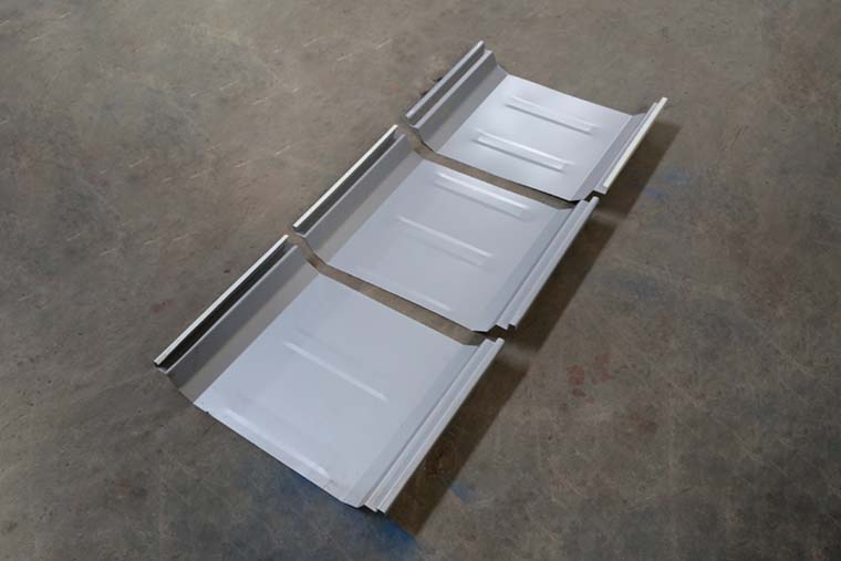Klip-Lok-Dachplatten-Rollformmaschine